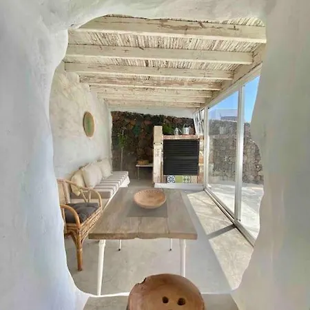 Casa Kira, * Mácher